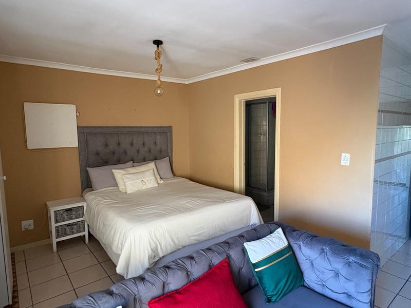 1 Bedroom Property for Sale in Fish Hoek Western Cape